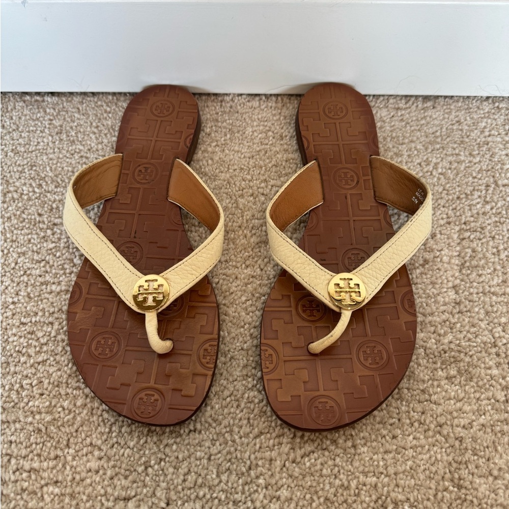 Tory Burch Cream Flip Flops for Women, Size 8